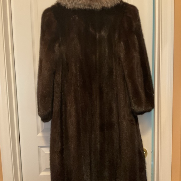 Genuine mink coat with fox trim - Picture 4 of 9